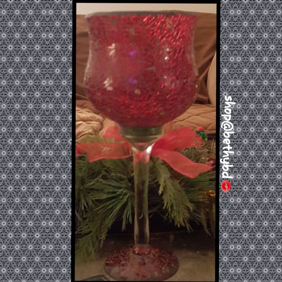 Home Interiors & Gifts Other - Large Red Designer Speckled Candleholder